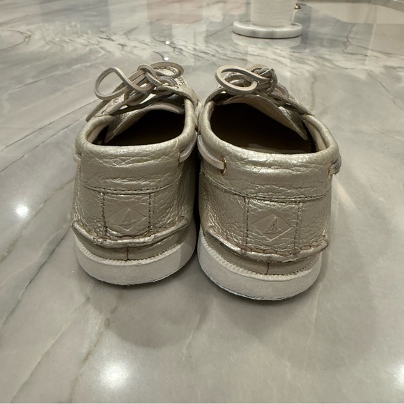 🔥Sperry - Silver Metallic Boat Shoes - 9.5 - Picture 4 of 5